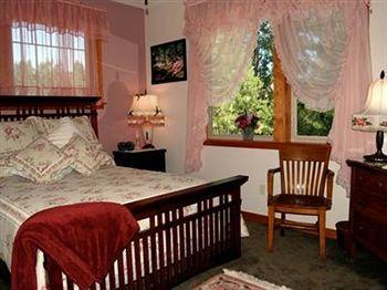River House Bed And Breakfast Nine Mile Falls Esterno foto